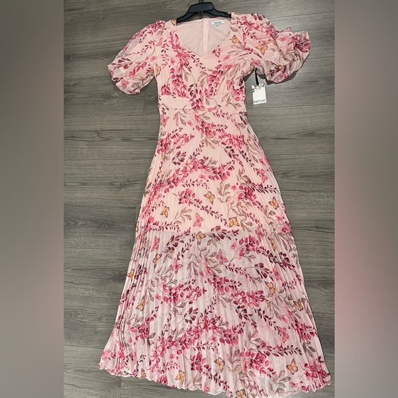 Kensie Dresses & Skirts - Kensie Women’s Pink Butterfly Floral Maxi Dress